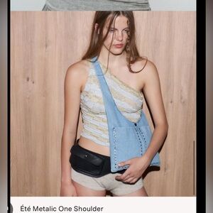 I tried it on a couple of times but I feel that I don’t look good it it;(